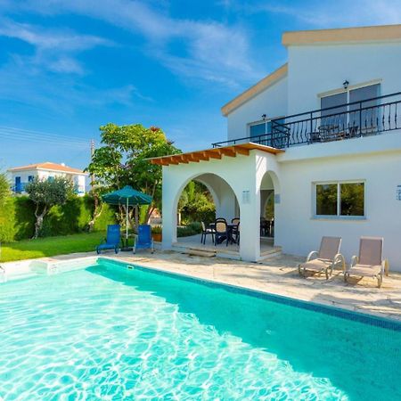 Sun Beach Villa Tria Polis エクステリア 写真