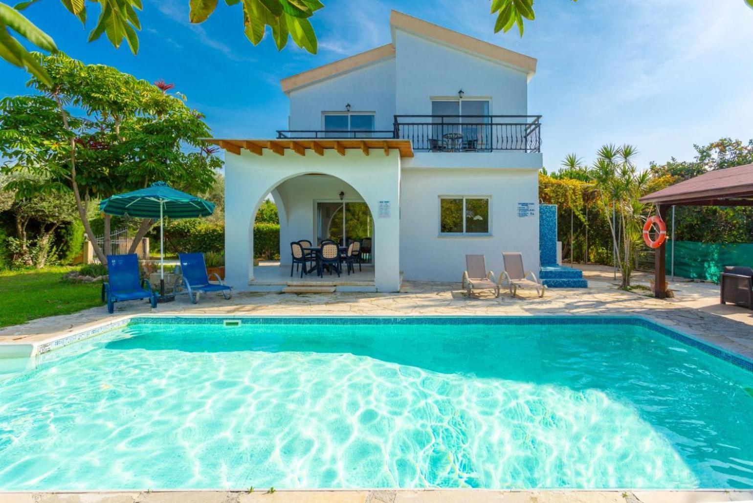 Sun Beach Villa Tria Polis エクステリア 写真