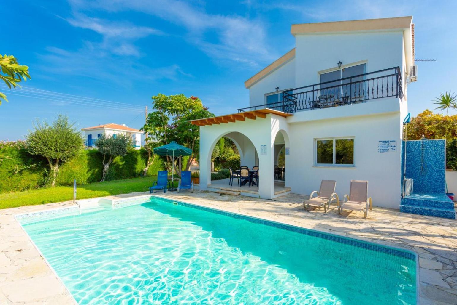 Sun Beach Villa Tria Polis エクステリア 写真